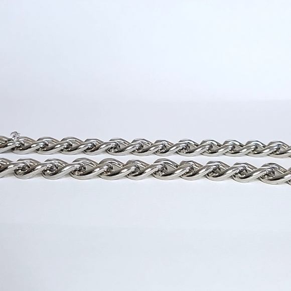 NINE WEST Chain Link Silver Color Necklace Lobster Clasp - Picture 6 of 8